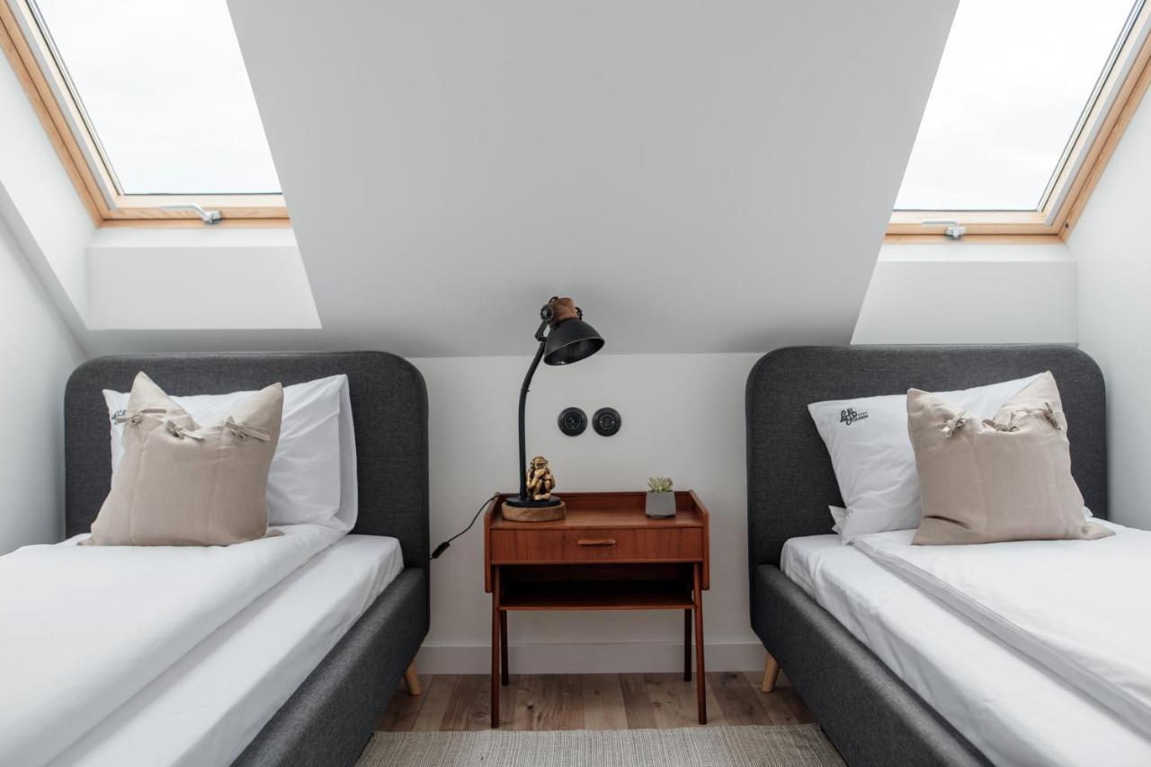 Loftlakasom**** * Veszprem
