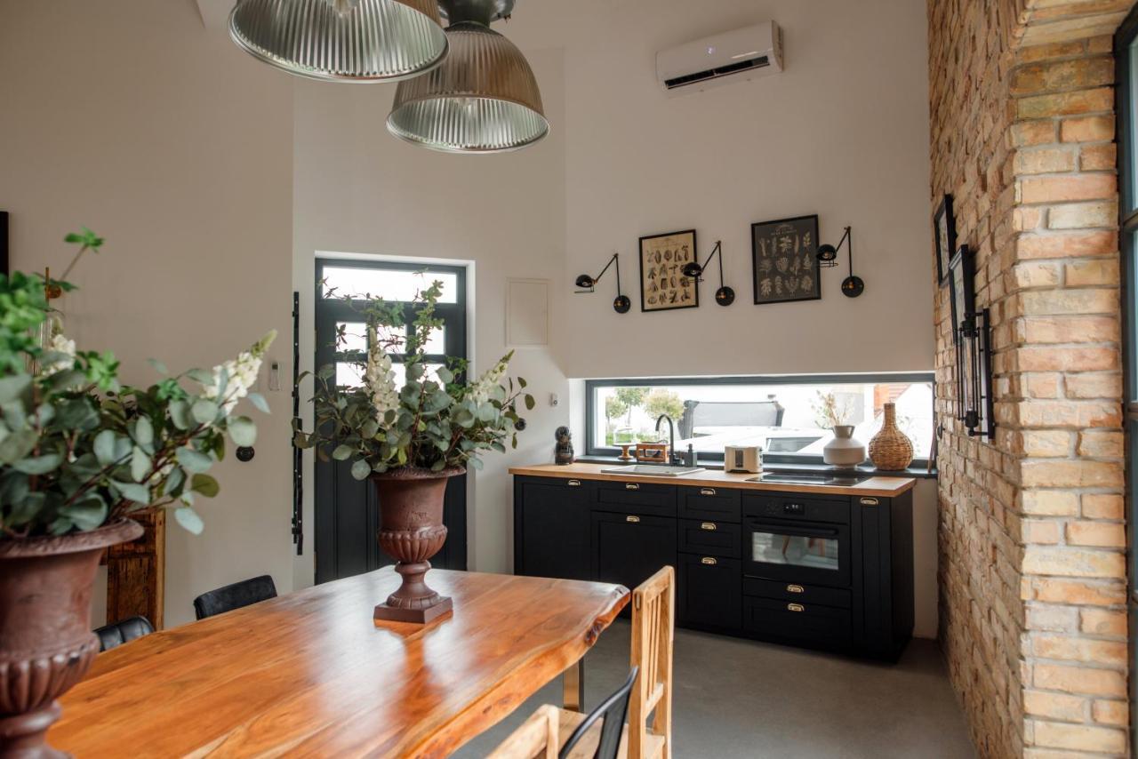 Loftlakasom**** Veszprem